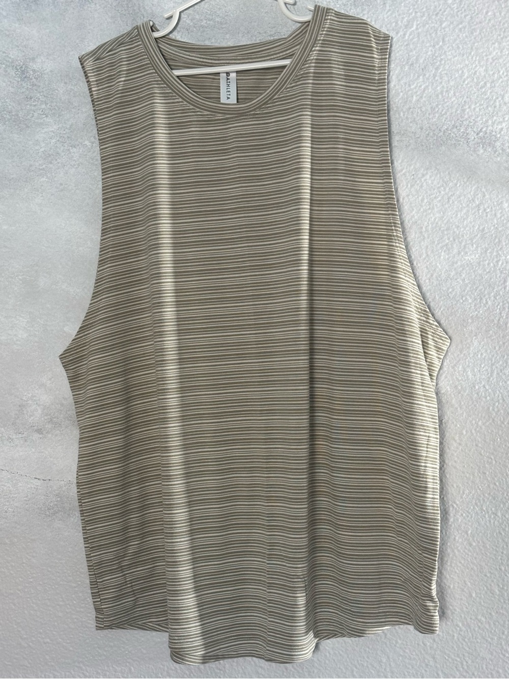 Athleta Cloudlight Striped Muscle Tank Top Khaki Large Active Workout Gym Shirt